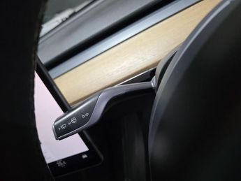 Tesla Model Y (Dual Motor) Long Range Auto 4WDE 5dr