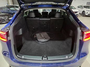 Tesla Model Y (Dual Motor) Long Range Auto 4WDE 5dr