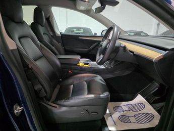Tesla Model Y (Dual Motor) Long Range Auto 4WDE 5dr