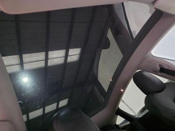 Tesla Model Y (Dual Motor) Long Range Auto 4WDE 5dr