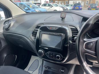 Renault Captur 1.5 dCi ENERGY Dynamique Nav Auto Euro 6 (s/s) 5dr