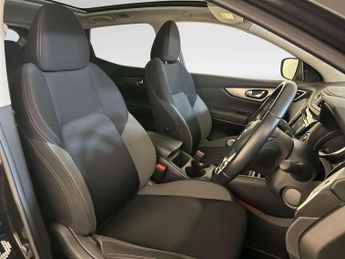 Nissan Qashqai 1.5 dCi N-Connecta SUV 5dr Diesel Manual Euro 6 (s/s) (115 ps)