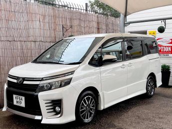 Toyota Voxy 2.0 ZS Edition - Grade 4.5 - Ulez