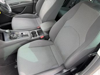 SEAT Leon 1.6 TDI SE Dynamic Technology DSG Euro 6 (s/s) 5dr