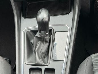 SEAT Leon 1.6 TDI SE Dynamic Technology DSG Euro 6 (s/s) 5dr