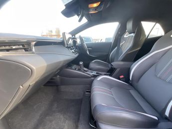Toyota Corolla GR SPORT HEV CVT