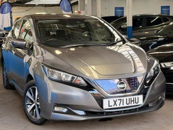 Nissan Leaf 40kWh Acenta Hatchback 5dr Electric Auto (150 ps)