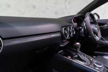 Audi TT RS 2.5 TFSI Roadster S Tronic quattro Euro 6 (s/s) 2dr
