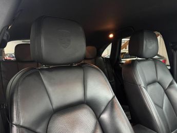 Porsche Macan 3.0 TD V6 S PDK 4WD Euro 6 (s/s) 5dr
