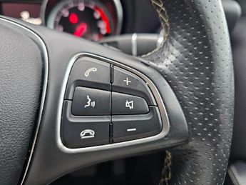 Mercedes-Benz GLA 2.1 GLA200d Sport 7G-DCT Euro 6 (s/s) 5dr