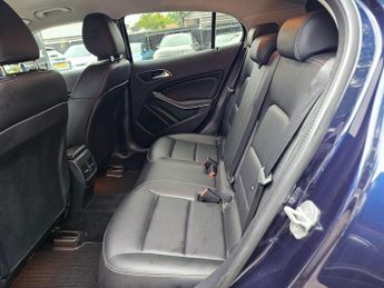Mercedes-Benz GLA 2.1 GLA200d Sport 7G-DCT Euro 6 (s/s) 5dr