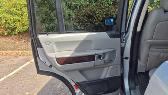 Land Rover Range Rover 3.6 TD V8 Vogue Station Wagon 5dr