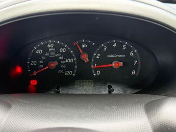 Nissan Micra 1.4 16v SE 5dr
