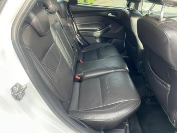 Ford Focus 1.6 Titanium Powershift Euro 6 5dr