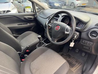 Fiat Punto 1.2 Pop + Euro 6 5dr