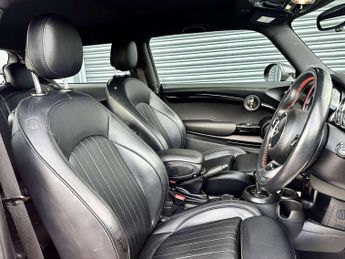 MINI HATCH 2.0 John Cooper Works Auto 3dr