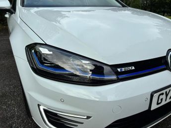 Volkswagen e-Golf 35.8kWh e-Golf Auto 5dr