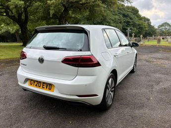 Volkswagen e-Golf 35.8kWh e-Golf Auto 5dr