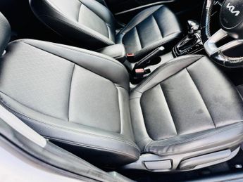 Kia Rio 1.0 T-GDi MHEV 3 DCT Euro 6 (s/s) 5dr