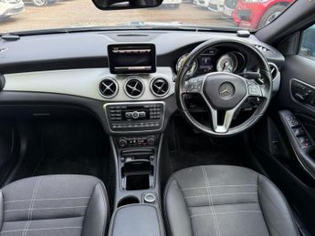 Mercedes-Benz GLA 2.0 GLA250 Sport SUV 5dr Petrol 7G-DCT 4MATIC Euro 6 (s/s) (211 