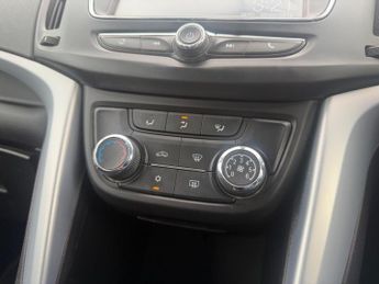 Vauxhall Zafira Tourer 1.4i Turbo Design Euro 6 5dr