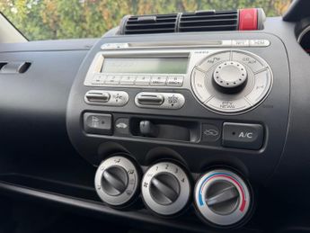 Honda Jazz 1.4 i-DSI SE CVT-7 5dr