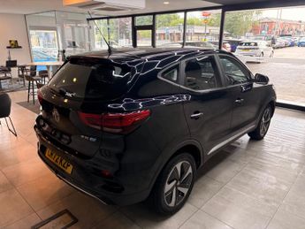 MG MG ZS 72.6kWh SE Long Range Auto 5dr