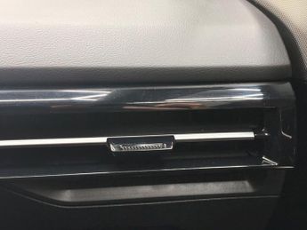 MG MG4 51kWh SE Auto 5dr