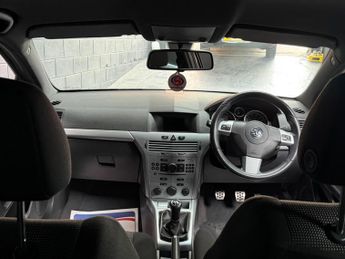 Vauxhall Astra 1.9 CDTi 16v SRi Sport Hatch 3dr