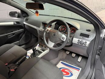 Vauxhall Astra 1.9 CDTi 16v SRi Sport Hatch 3dr