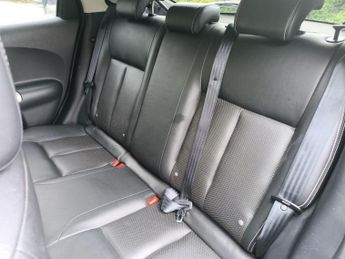 Nissan Juke 1.5 dCi 8v Shiro Euro 5 5dr