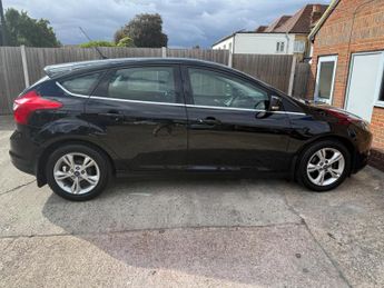 Ford Focus 1.6 Zetec Powershift Euro 5 5dr