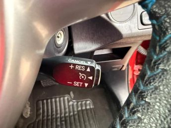 Toyota Yaris 1.5 VVT-h Icon Plus CVT Euro 5 5dr