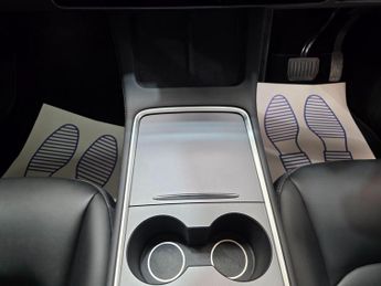Tesla Model Y (Dual Motor) Long Range Auto 4WDE 5dr