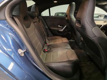 Mercedes-Benz CLA 1.3 CLA250e 15.6kWh AMG Line (Premium Plus) Coupe 8G-DCT Euro 6 