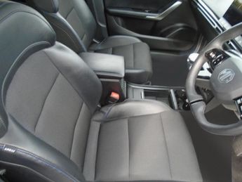 MG MG4 64kWh Trophy Long Range Auto 5dr