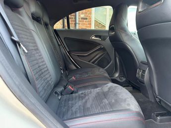 Mercedes-Benz CLA 2.1 CLA220 CDI AMG Sport Coupe 7G-DCT Euro 6 (s/s) 4dr