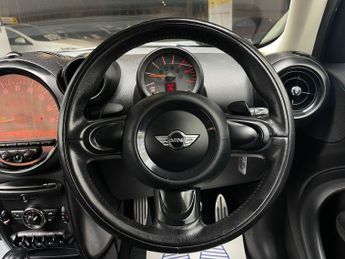 MINI Countryman 2.0 Cooper SD SUV 5dr Diesel Auto Euro 6 (143 ps)