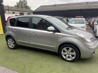 Nissan Note 1.6 16V Tekna Auto Euro 4 5dr