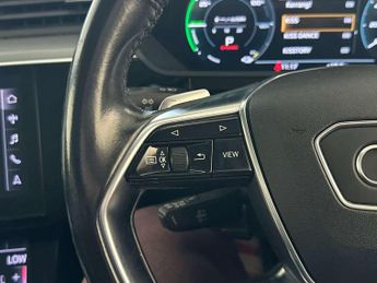 Audi e-tron 55 SUV 5dr Electric Auto quattro 95kWh (408 ps)