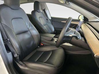 Tesla Model 3 Saloon 4dr Electric Auto RWD (241 bhp)