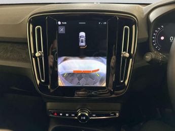 Volvo XC40 Recharge Twin 82kWh Plus SUV 5dr Electric Auto AWD (408 ps)