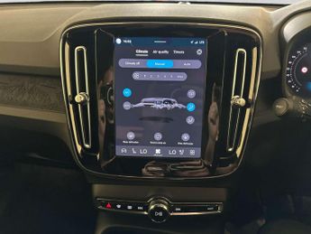 Volvo XC40 Recharge Twin 82kWh Plus SUV 5dr Electric Auto AWD (408 ps)