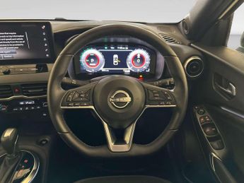 Nissan Juke 1.6 N-Connecta SUV 5dr Petrol Hybrid Auto Euro 6 (143 ps)