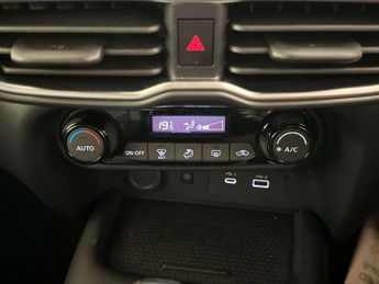 Nissan Juke 1.6 N-Connecta SUV 5dr Petrol Hybrid Auto Euro 6 (143 ps)