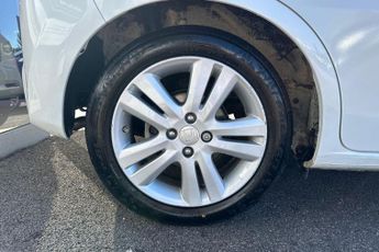 Honda Jazz 1.4 i-VTEC ES Plus 5dr CVT