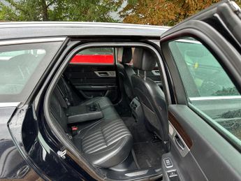 Jaguar XF 2.0i Portfolio Sportbrake Auto Euro 6 (s/s) 5dr