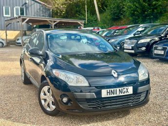 Renault Megane 1.6 16V Expression Euro 5 5dr
