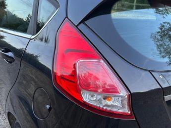 Ford Fiesta 1.25 Zetec Hatchback 5dr Petrol Manual Euro 5 (82 ps)