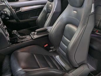 MERCEDES-BENZ C-CLASS 6.2 C63 AMG Auto 2dr